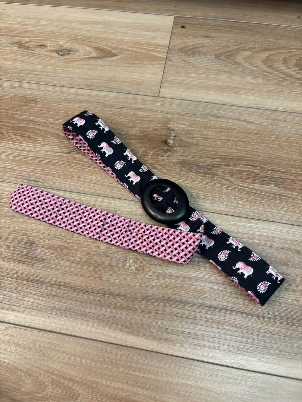 Vera Bradley Pink Elephant Paisley Lattice Design Reversible Fabric Belt with Wo